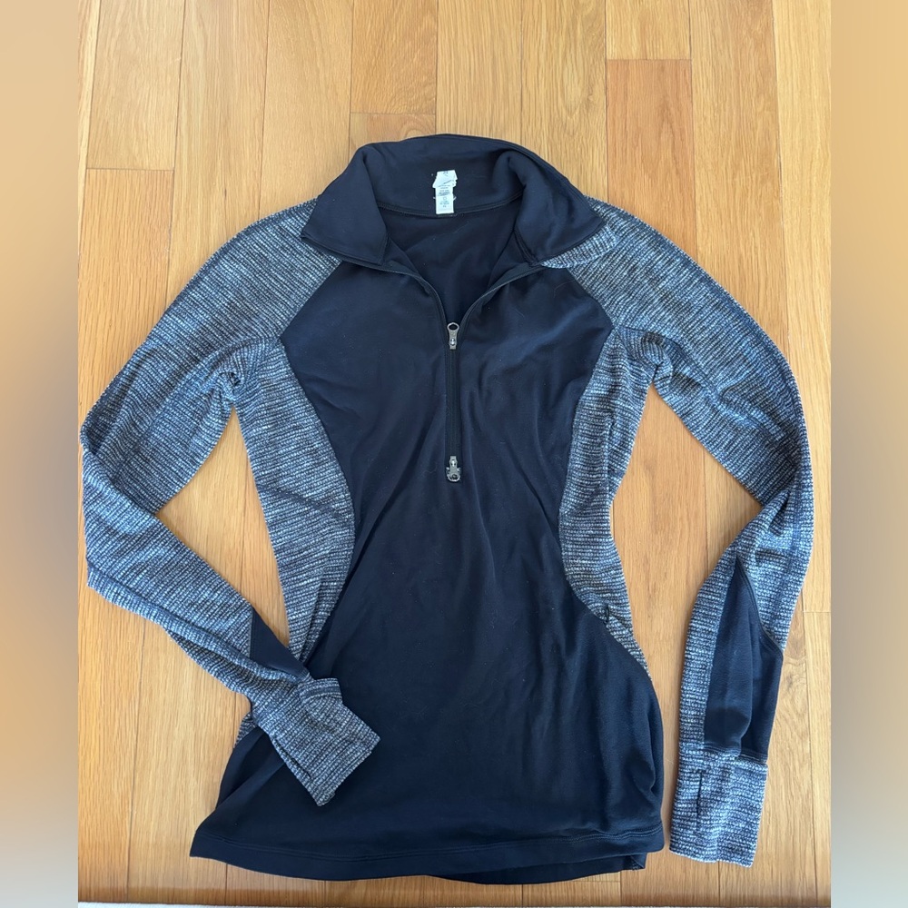lululemon athletica Black & Gray Half-Zip Athletic Pullover